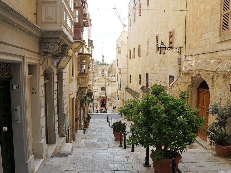 Valletta Food Tour Street